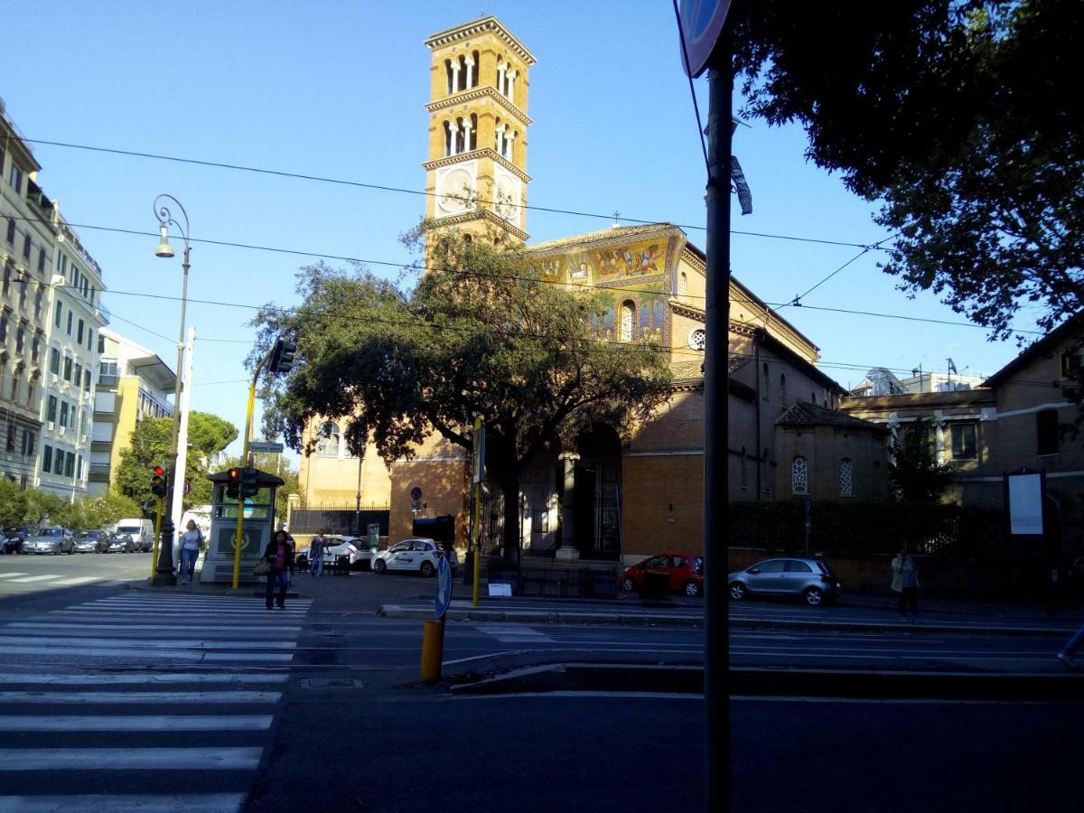 The Queen'S Coffer Rome Bagian luar foto